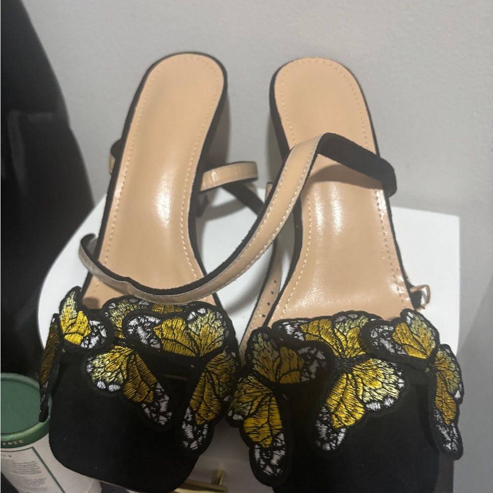 Elegant Black and Yellow Butterfly Embellished Women's Shoes